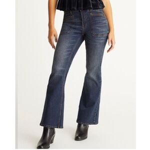 FRYE flare leg boot cut jeans Mustang Wash size 28 LIKE NEW